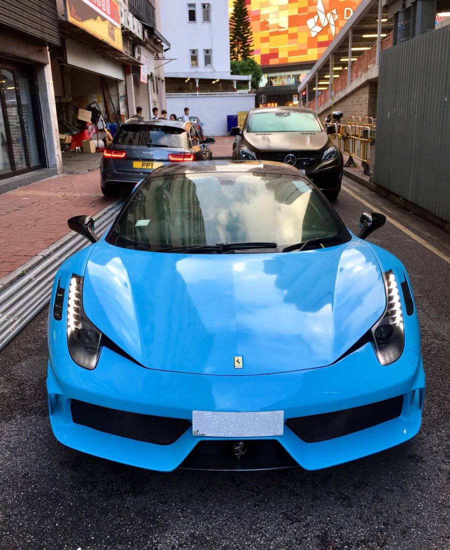  Ferrari 458 Italia by Impressive Wrap 2018 года  (фото 2 из 15)